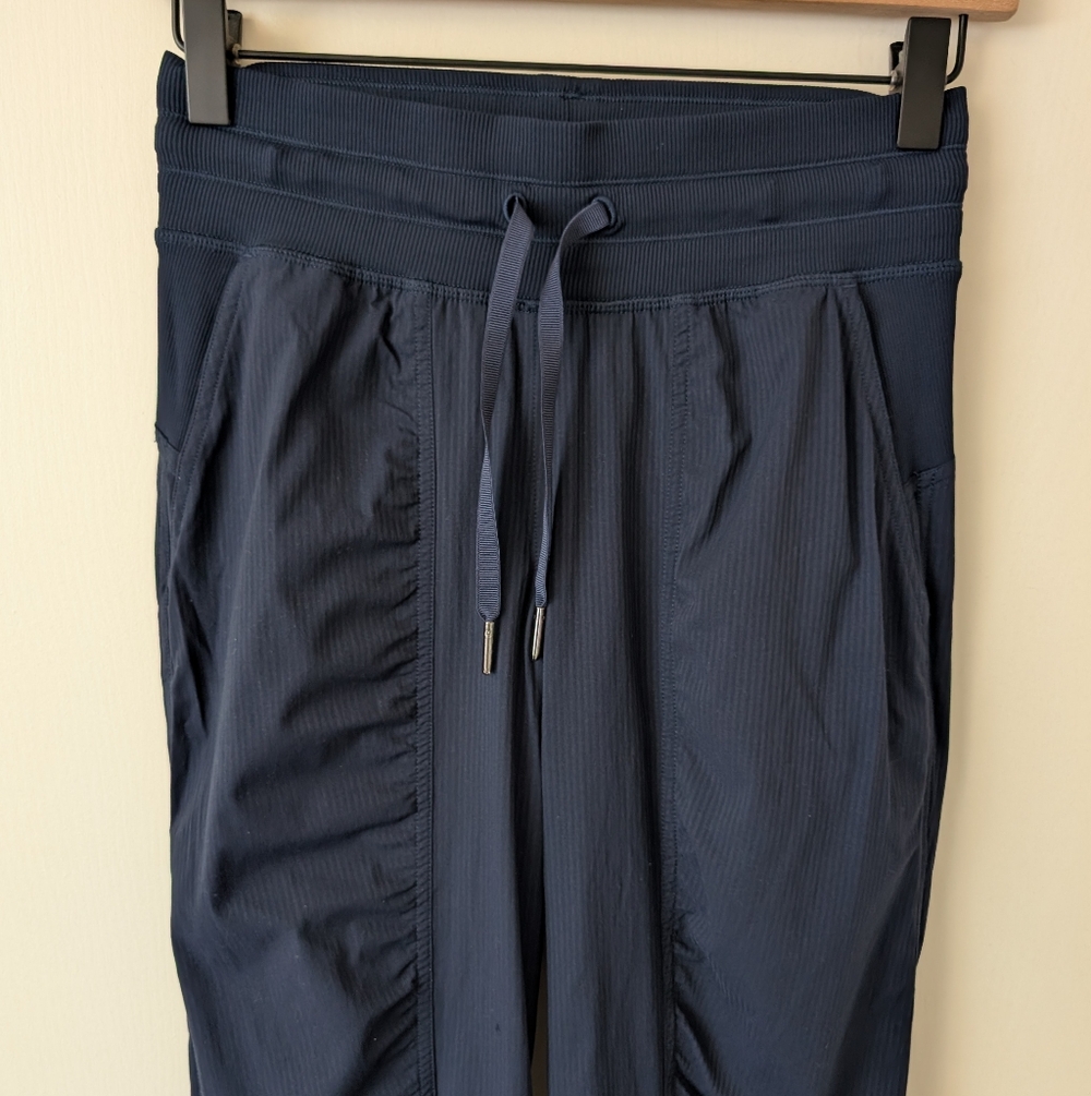 lululemon athletica Womens 2 Dance Studio Joggers Blue Activewear Athleisure - Picture 3 of 8